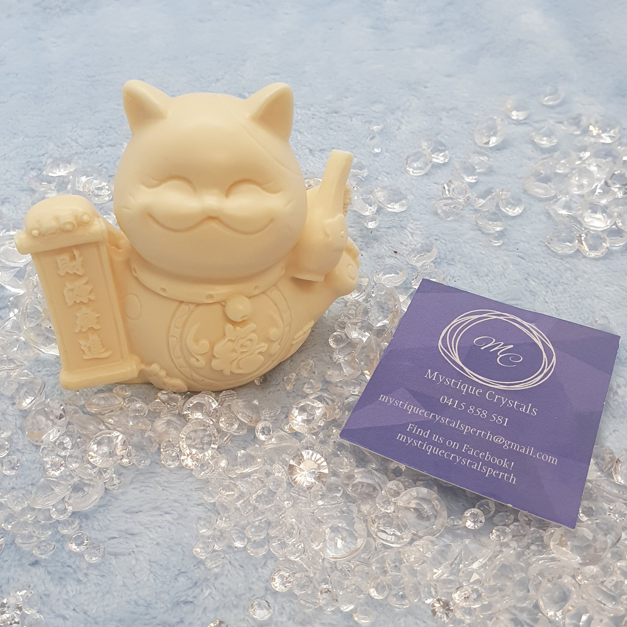 Ivory Stone Lucky Cat